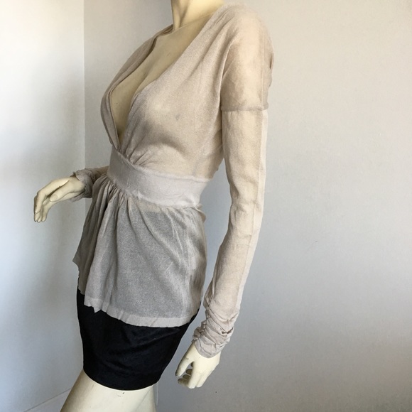 Nwt Gianfranco Ferre deep plunge peplum knit top - Picture 3 of 8